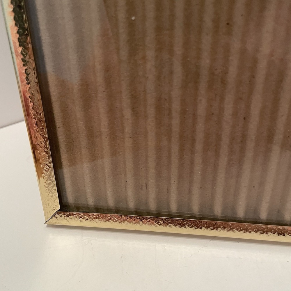 Vintage Gold Tone Metal Picture Frame 8x10Textured Border Tabletop Display MCM - Picture 4 of 6